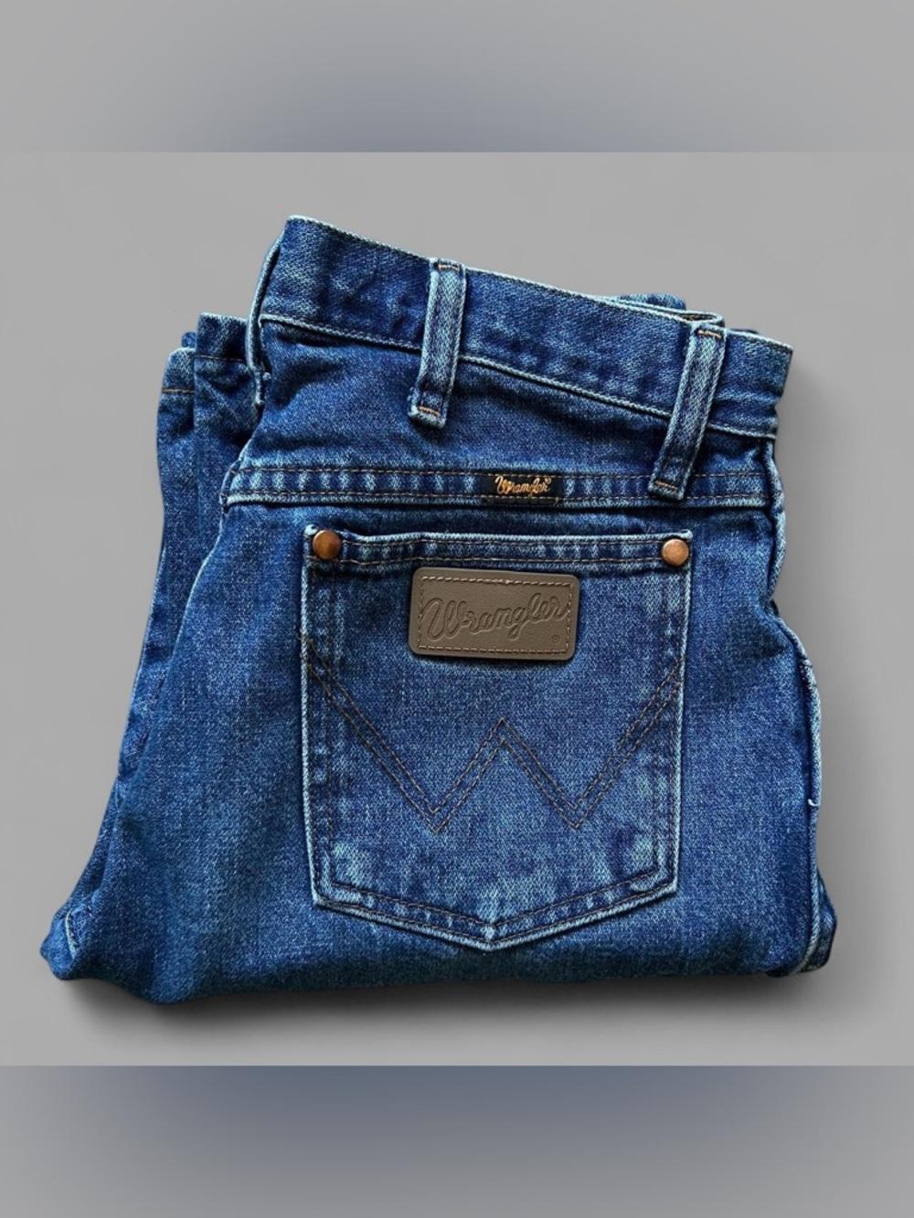 Wrangler Men’s Classic Western Cowboy Cut Denim Jeans. Size 30x32.